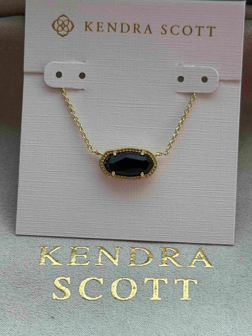 Kendra Scott  Pendant Necklace in Black